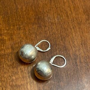 925 Elegant Silver Ball Earrings